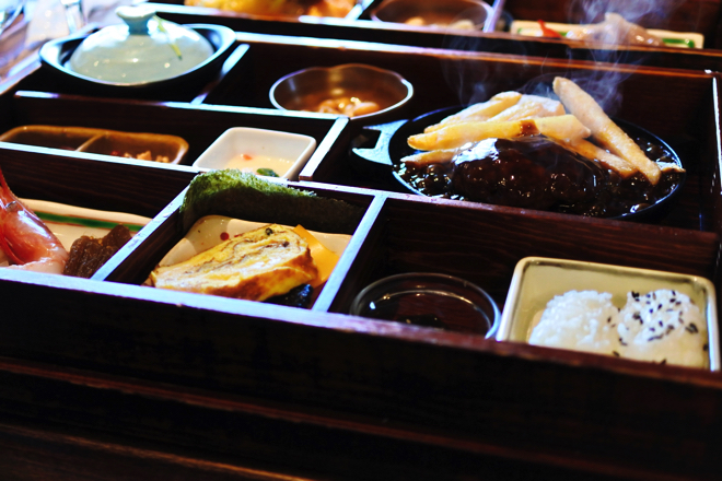 色内食堂ハンバーグ弁当