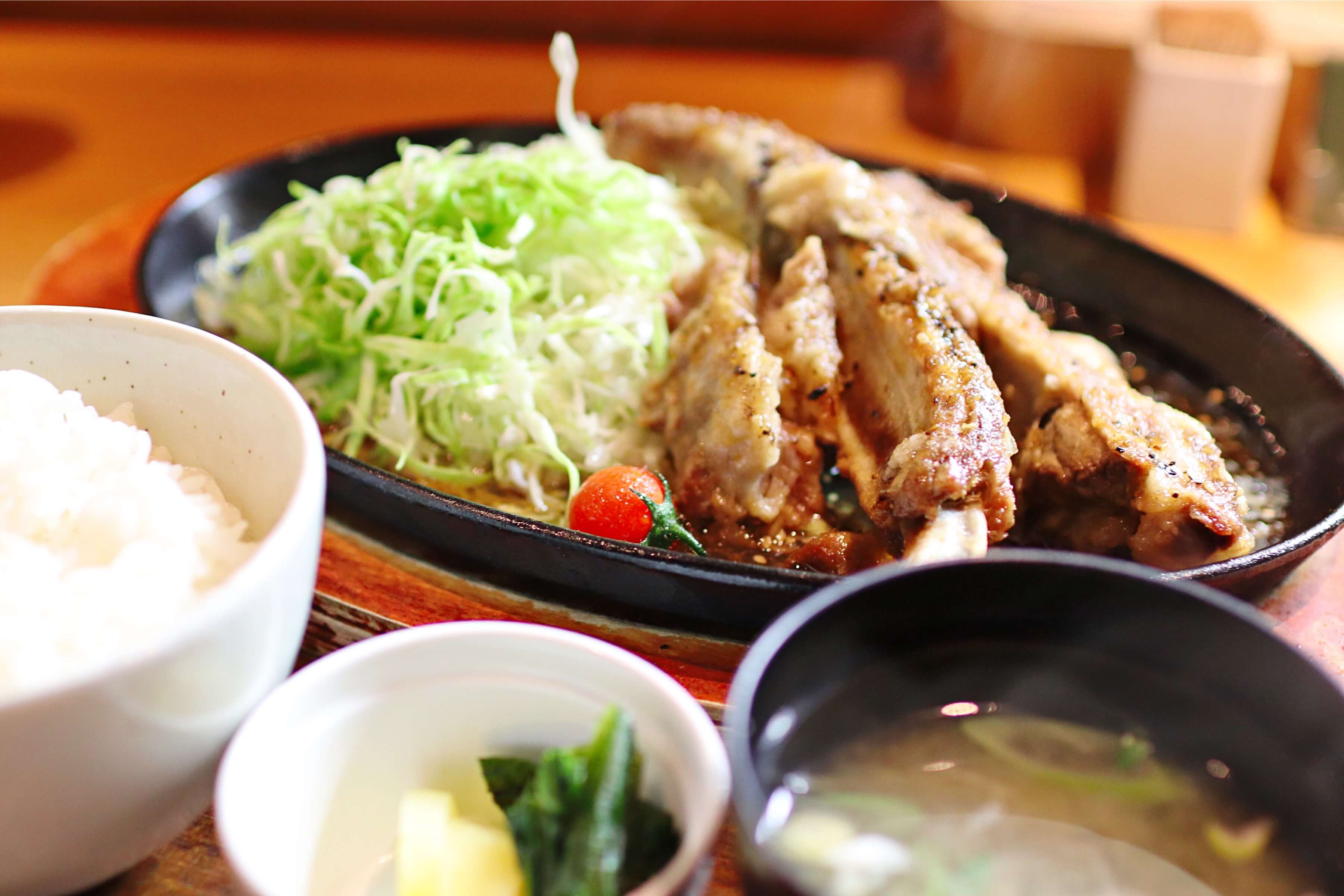 スペアリブ定食